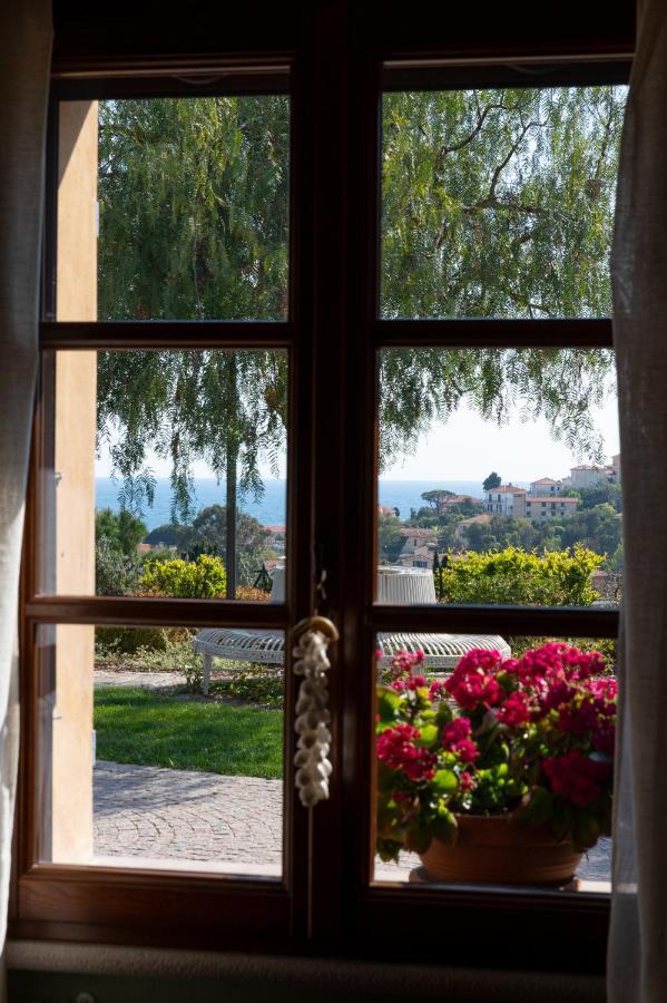 Villa Rosmarino Imperia Exteriör bild